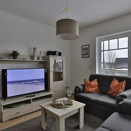 Holiday Apartment With 2 Bedrooms Semesterbostad