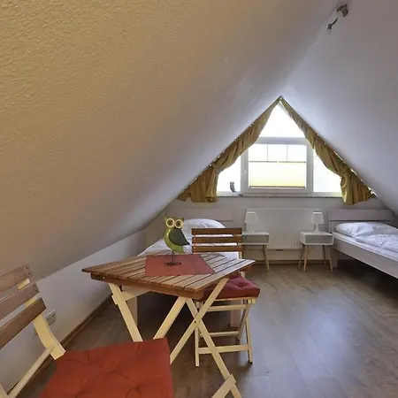 Holiday Apartment With 2 Bedrooms Semesterbostad